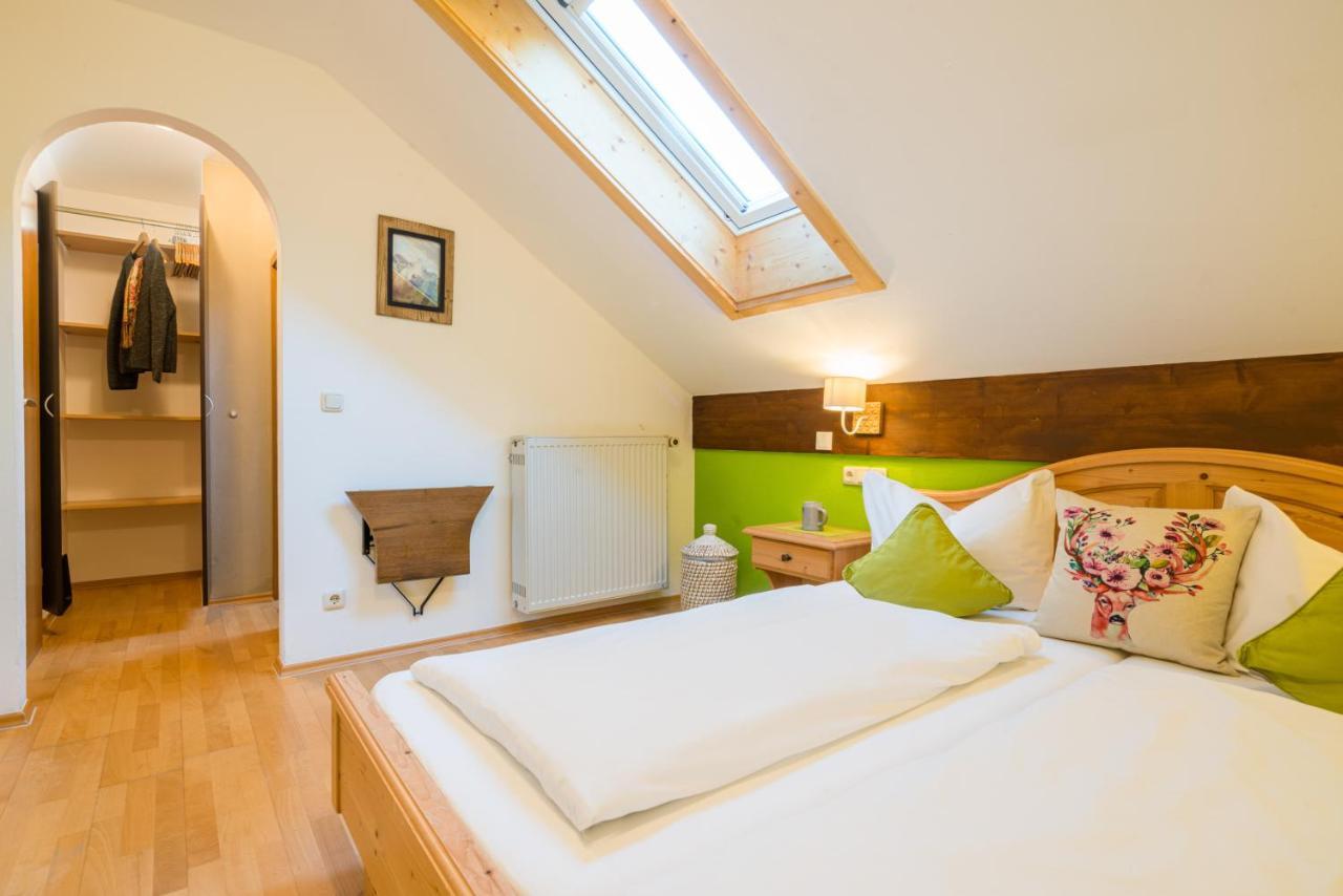 Zur Schoenen Aussicht Hotel Garni Гармиш-Партенкирхен Экстерьер фото