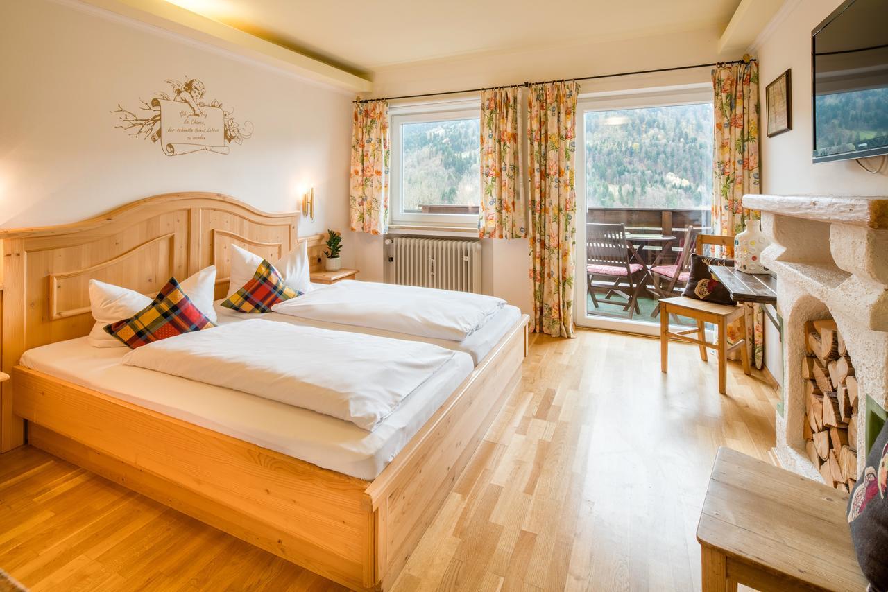 Zur Schoenen Aussicht Hotel Garni Гармиш-Партенкирхен Экстерьер фото