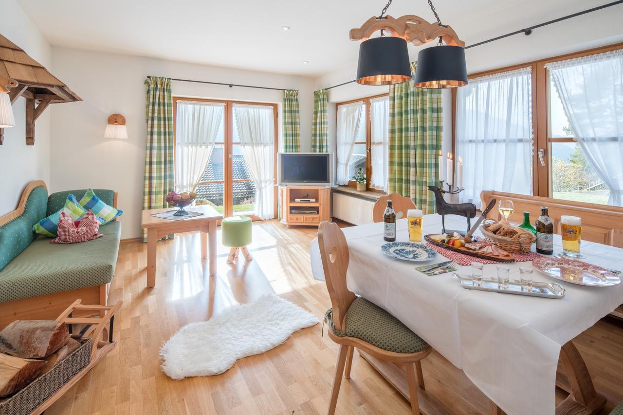 Zur Schoenen Aussicht Hotel Garni Гармиш-Партенкирхен Экстерьер фото