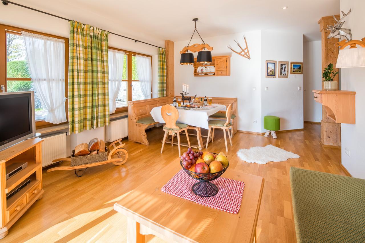 Zur Schoenen Aussicht Hotel Garni Гармиш-Партенкирхен Экстерьер фото
