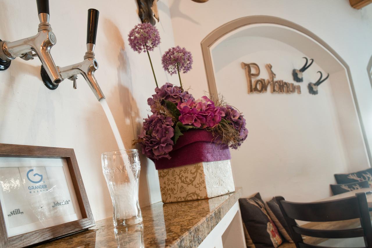 Zur Schoenen Aussicht Hotel Garni Гармиш-Партенкирхен Экстерьер фото