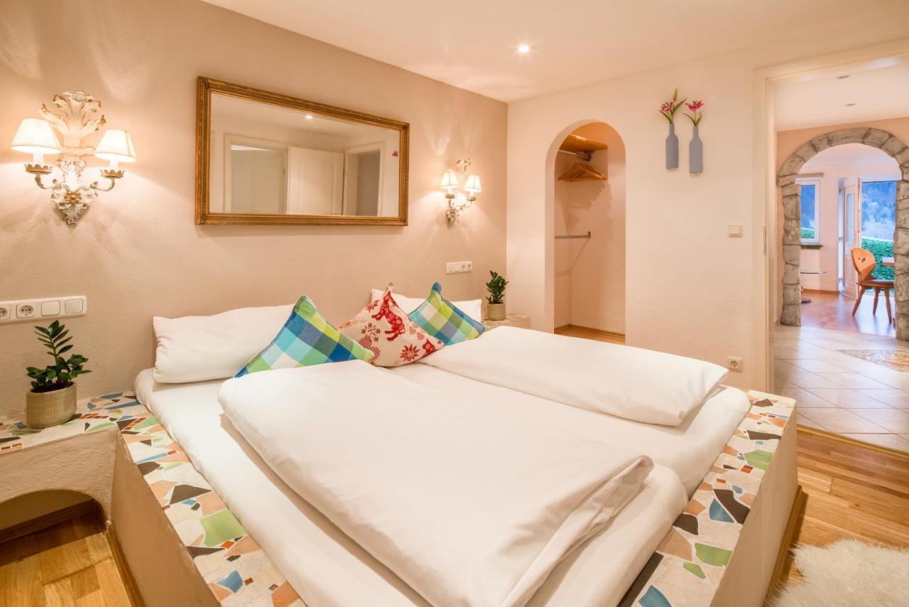 Zur Schoenen Aussicht Hotel Garni Гармиш-Партенкирхен Экстерьер фото